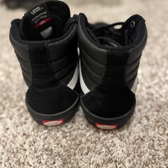 Vance pro BMX skate high shoes, size 10 really good condition. - Picture 2 of 5